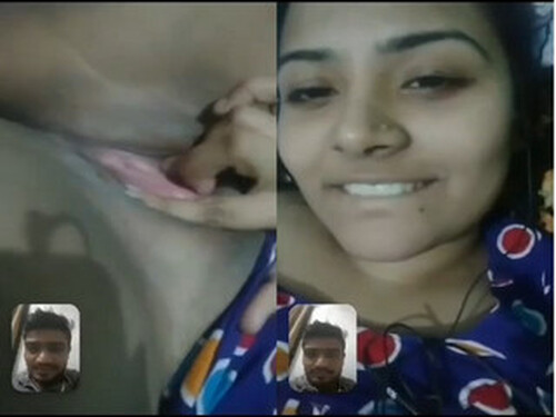 Horny Indian Girl Shows Fingering On VC