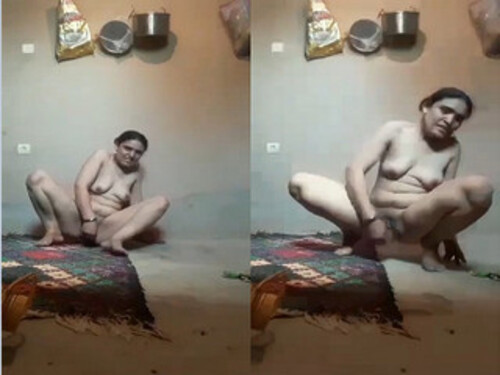 Horny Paki Wife Fingering