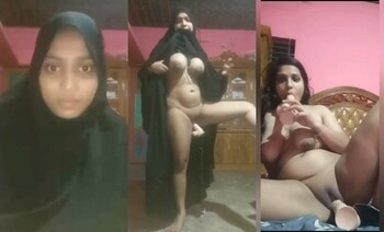 Horny Indian Bhabhi Masturbating