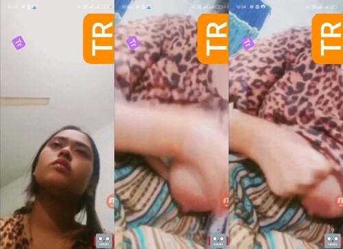 Cute Indian Girl Shows Boobs