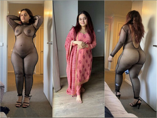 Sexy Indian Bhabhi Shows Nude Body and bathing (Updates)