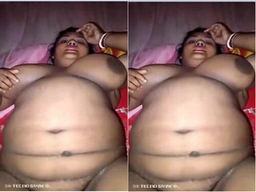 Horny BBW Bhabhi Shows Nude Body TO Hubby
