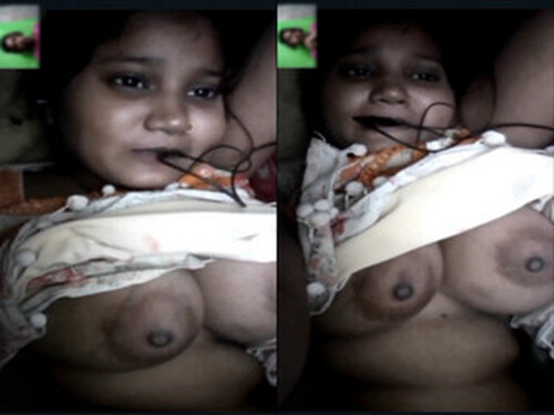 Sexy Indian Girl Showing Big Boobs (Updates)