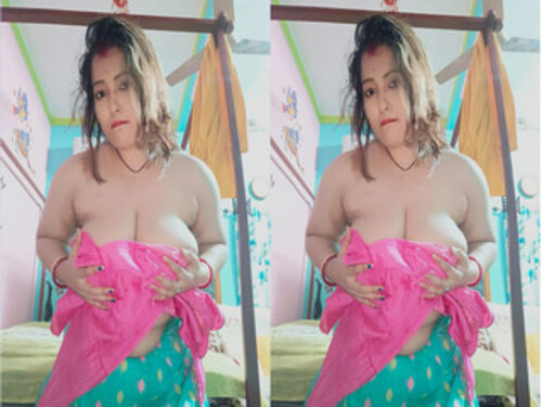 Super Horny Bhabhi Strip And Shows For Lover Part 2