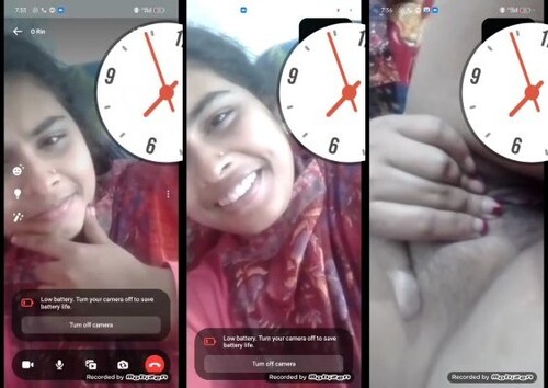 Indian Girl Shows Her Pussy On VC