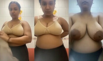 Cute Indian Girl Shows Her Big Boobs