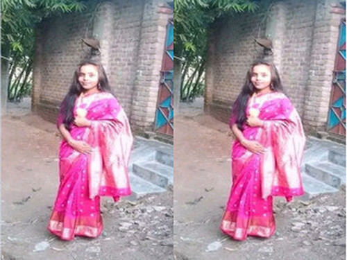 Horny Indian Girl Fingering