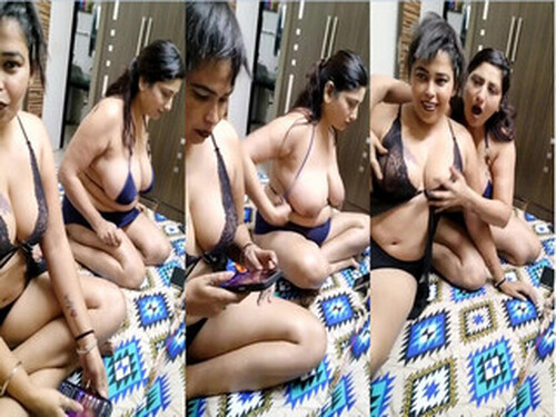 Soniya Gupta Show Titties on Live Cam With Preeti Puneet