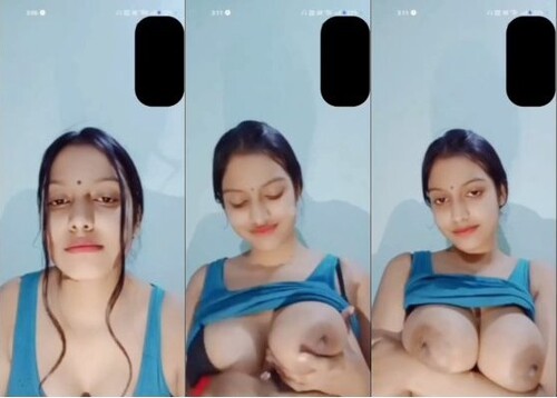 Cute Indian Girl Play With Her Boobs
