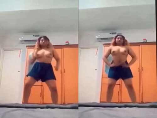 Horny Indian girl Shows her Boobs and pussy part 2