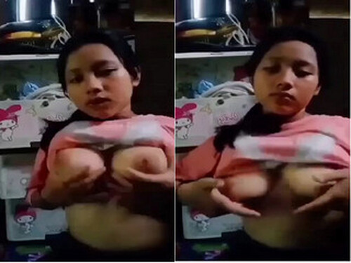 Horny Indian Girl Play With Her Boobs
