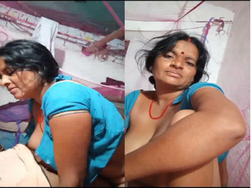 Horny Indian Bhabhi Ridding Dick
