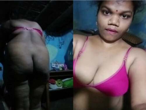 Indian Tamil Bhabhi Shows Big Ass