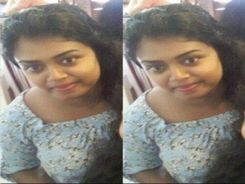 Horny Indian Girl Masturbating