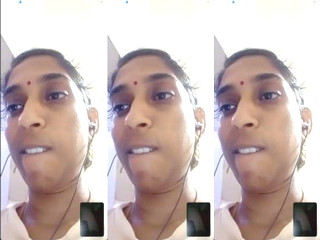 Slim Tamil Girl Showing – 2 Clip’s