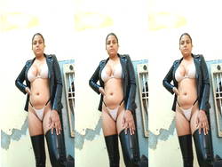 Horny Punjabi Milf Shows her Nude Body (Updates)