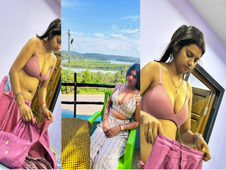 Beautiful Sexy Indian Hot Milf Blowjob Pussy Fingering By Husband